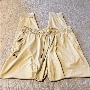 Women’s Under Armour Joggers